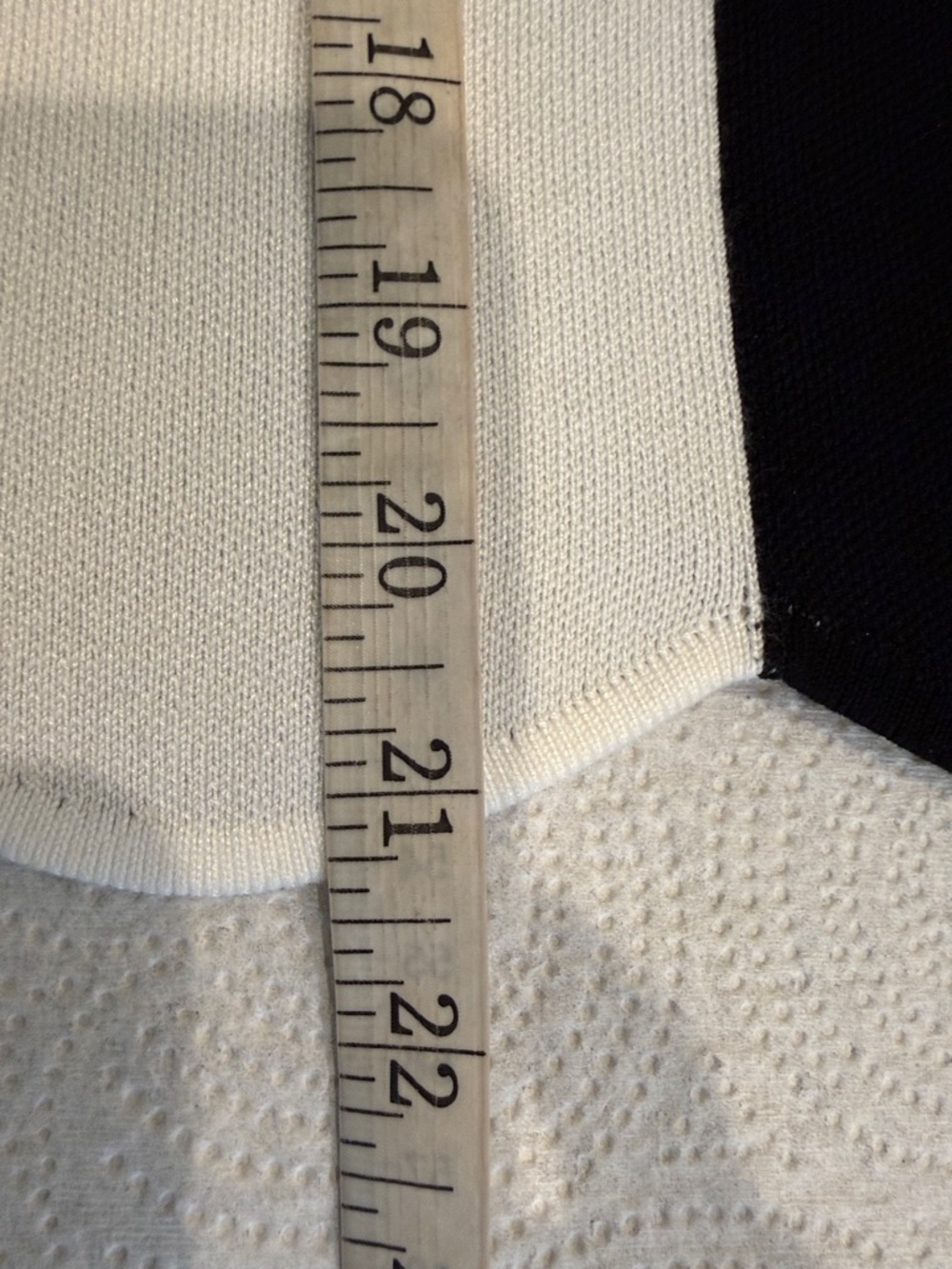 NWOT Anthropologie Maeve Scalloped
Hem Striped Sleeveless Sweater Size
Medium - Picture 11 of 12